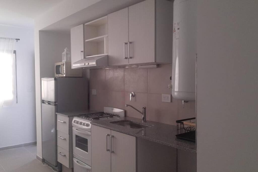 Departamento Calle Mendoza Albus -Acceso Rapido Ruta 22 General Roca Luaran gambar
